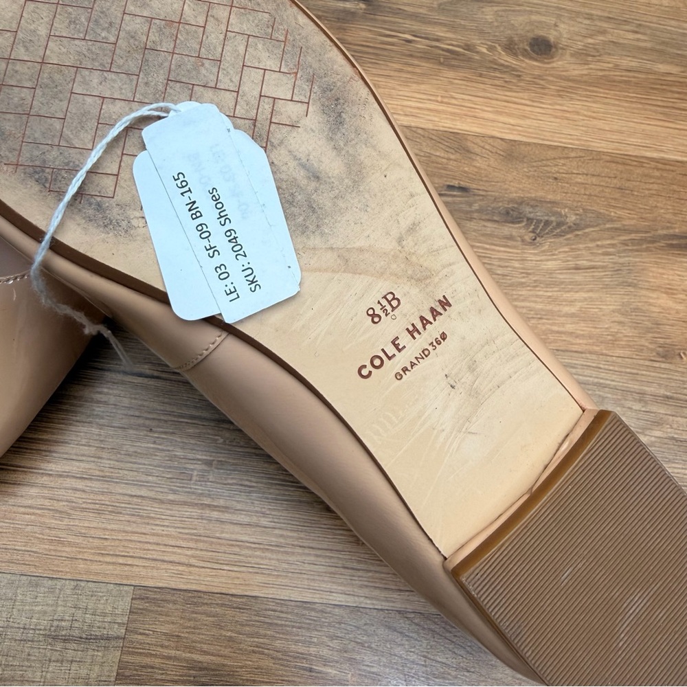 Cole Haan size 8.5 Patent Mary Jane Flats in Nude Beige - Picture 6 of 8